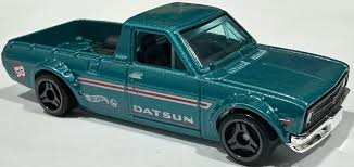 Hot Wheels 1975 Datsun Sunny Truck (B120) | Pickup Japonesa ClƔsica