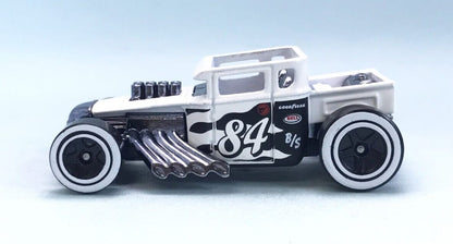 Hot Wheels Bone Shaker 2024 Treasure Hunt | 1:64 Coleccionable