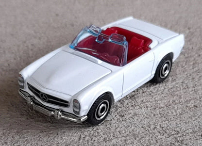 Matchbox HVN39 1963 Mercedes-Benz 230 SL Blanco – Escala 1:64