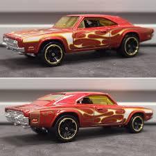 Hot Wheels '69 Dodge Charger 500 – HW Flames 2024 | Muscle Car Clásico