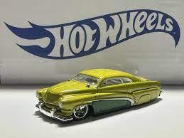 Hot Wheels Hirohata Merc Verde Lima – Serie Rod Squad