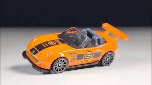 Hot Wheels 2015 Mazda MX-5 Miata Naranja | Roadster Deportivo 1:64 | Edición 2024