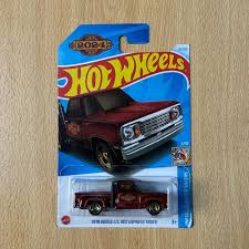Hot Wheels 1978 Dodge Li’l Red Express Truck Vino | Colección Clásicos Muscle