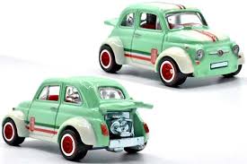 Hot Wheels Premium60´s Fiat 500 Modificado Verde Pistache